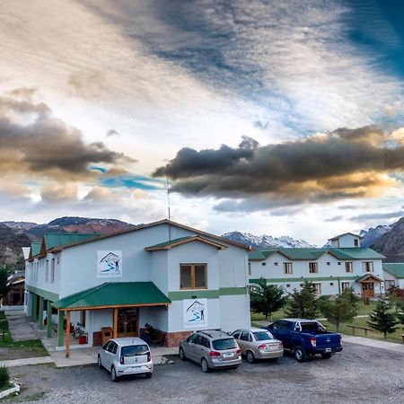 Hostel Pioneros Del Valle Эль-Чальтен Экстерьер фото